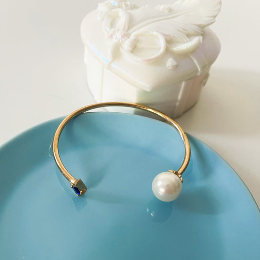 Ria.L Custom Jewelry Natural Shell Pearl Bead And Blue Plexiglass Bangle